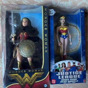DC Wonder Woman Figure Duo - Red, Blue, Gold